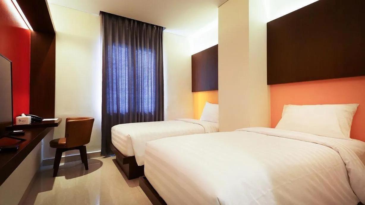 Grand Picasso Hotel Джакарта Экстерьер фото