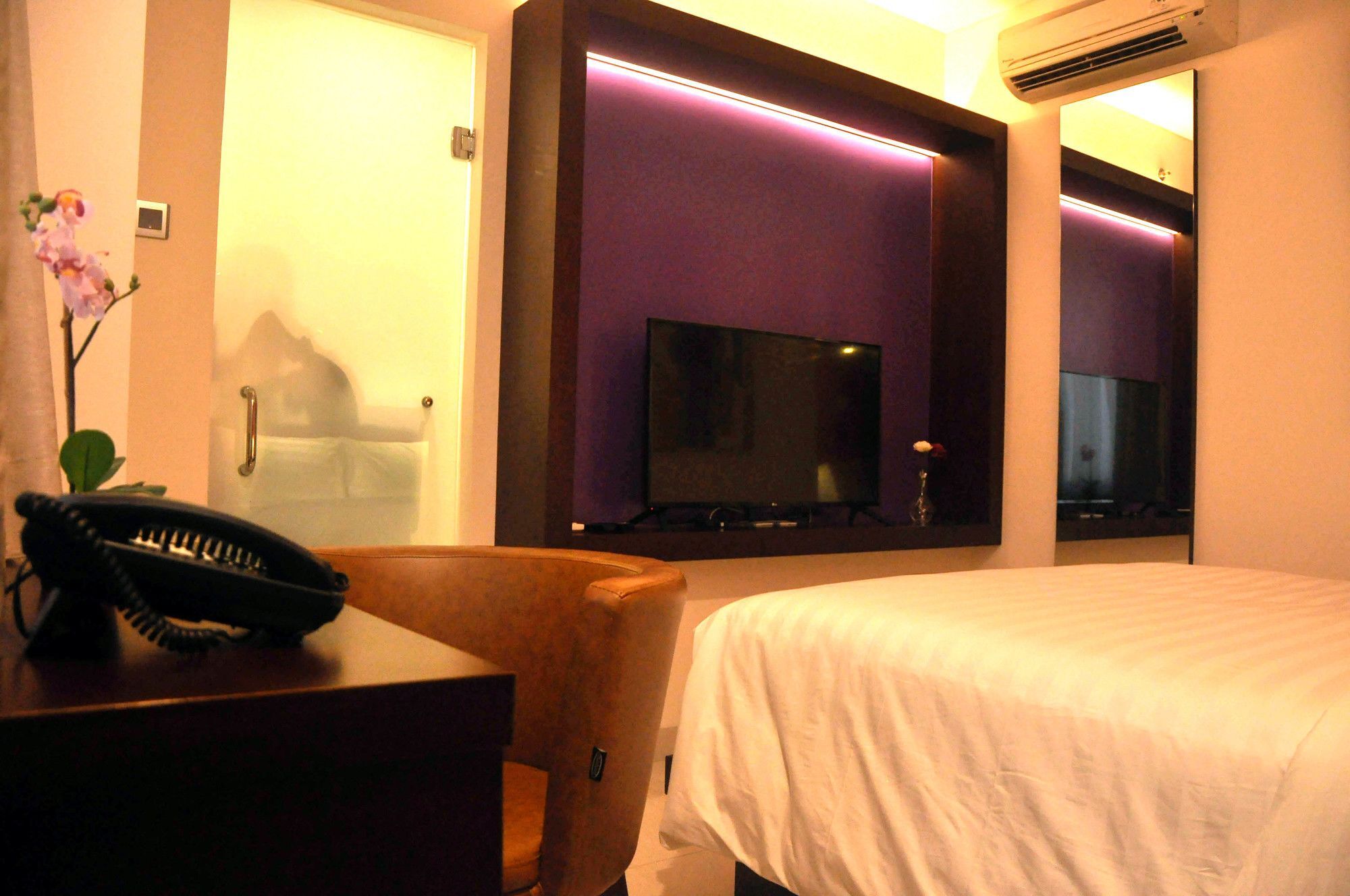 Grand Picasso Hotel Джакарта Экстерьер фото